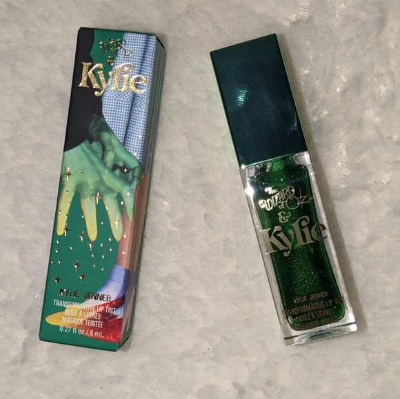 Kylie Cosmetics Makeup Wizard Of Oz Transformative Lip Tint Kylie